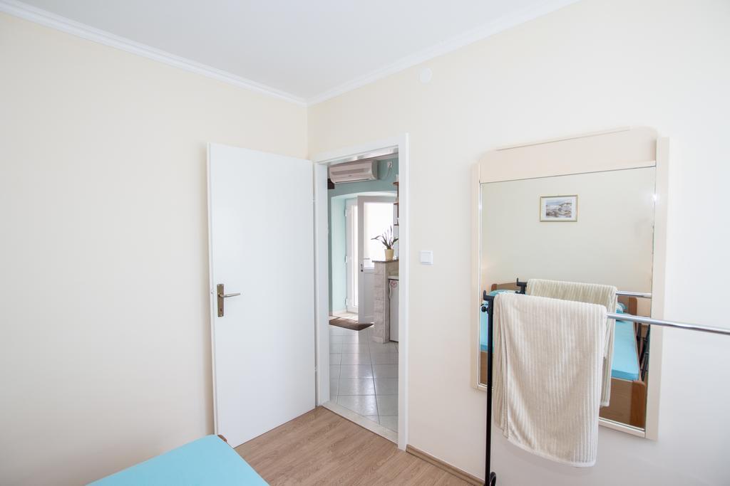 Radovcic Apartments And Rooms Трстено Экстерьер фото