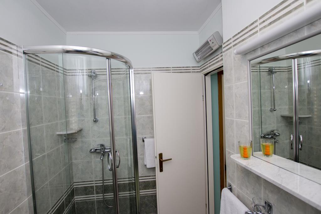 Radovcic Apartments And Rooms Трстено Экстерьер фото