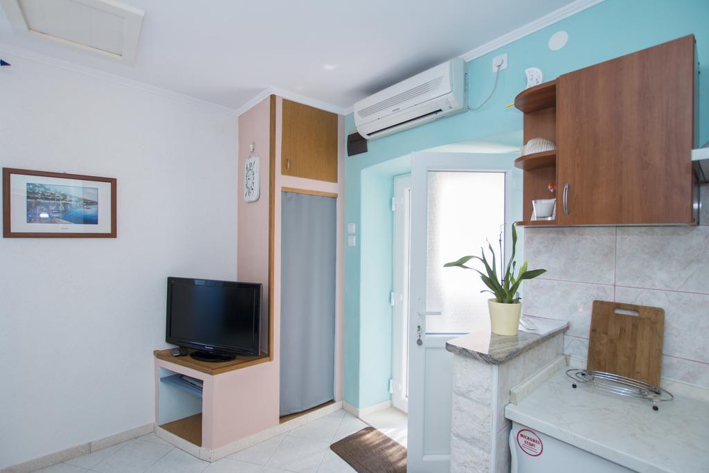 Radovcic Apartments And Rooms Трстено Экстерьер фото