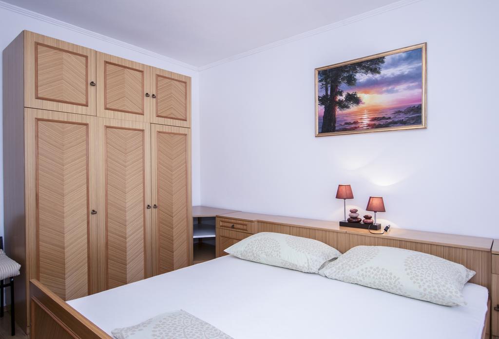 Radovcic Apartments And Rooms Трстено Экстерьер фото