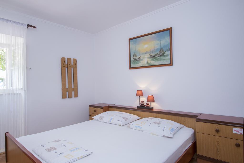 Radovcic Apartments And Rooms Трстено Экстерьер фото